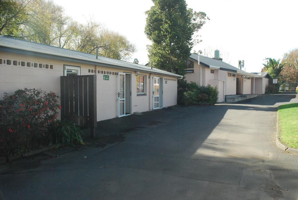 Avondale Motor Park Hotel Auckland Bagian luar foto