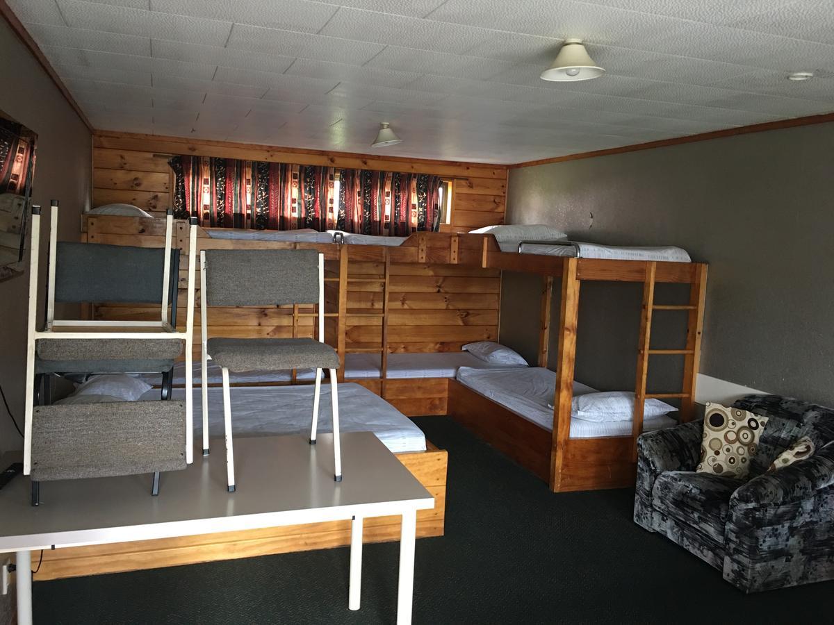 Avondale Motor Park Hotel Auckland Bagian luar foto